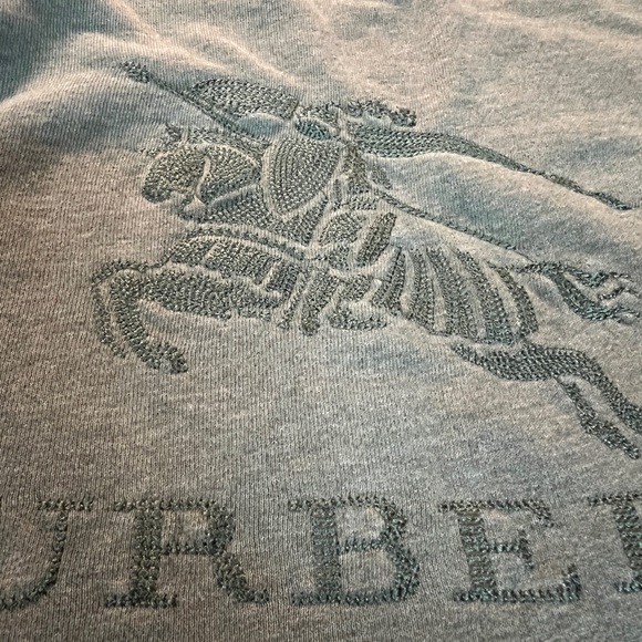 Boys Burberry Sweatshirt Sweater Size 8Y - Picture 2 of 9